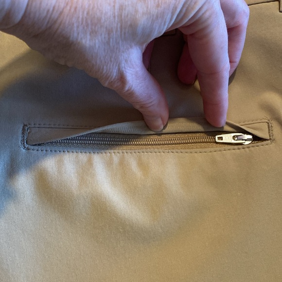 Men’s Brooks Brothers Golf Short - Picture 6 of 6